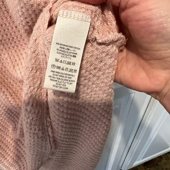 Free People We The Free Drippy Thermal Kristina Thermal Pink Small Boho Chic - Picture 6 of 6